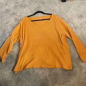 American Eagle flowy shirt